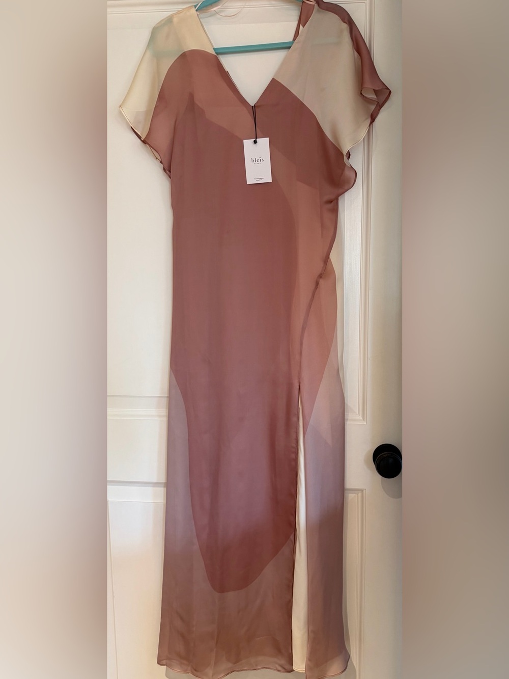 NWT Bleis Madrid Silky Rose & Ivory Short-Sleeve V-Neck Maxi Dress Size XS